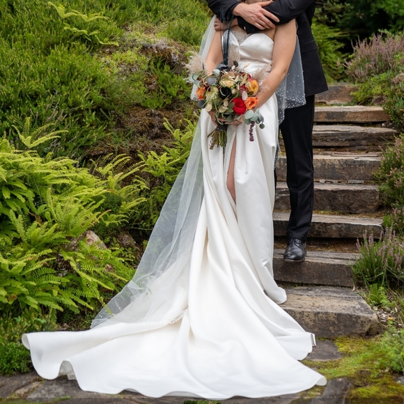 Calla Blanche L'Amour Tristan Wedding Dress - Picture 5 of 8